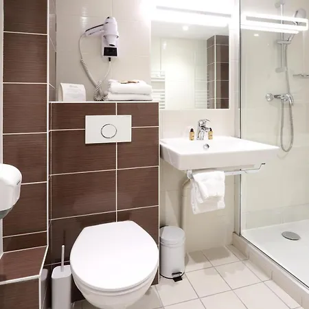 מלון Des Halles 3*