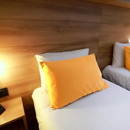 מלון Des Halles דיז'ון