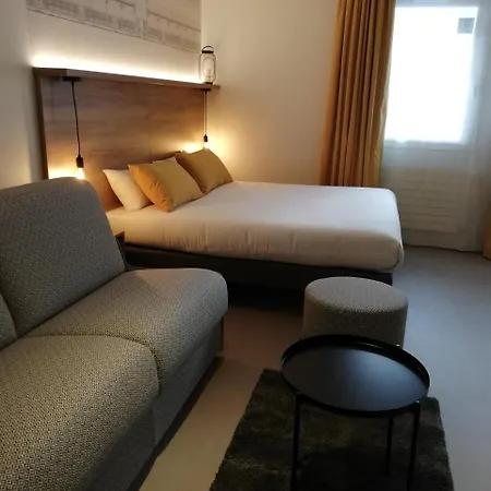 Des Halles 3* דיז'ון