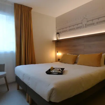 Des Halles 3* דיז'ון