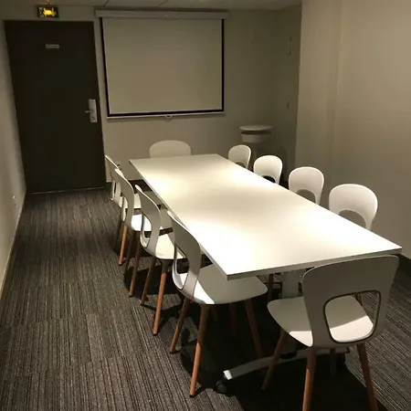 מלון Des Halles דיז'ון